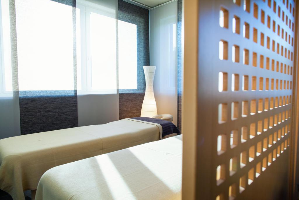 Hotel Abacie & Wellness Valašské Meziříčí Buitenkant foto